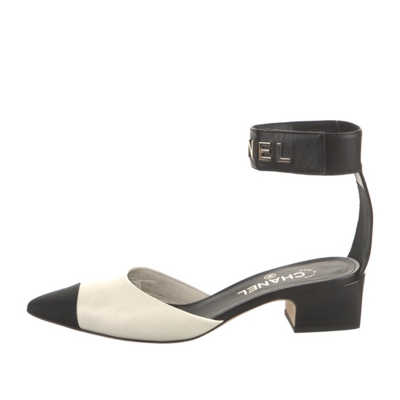 Chanel Lambskin Grosgrain Cap Toe Logo Ankle Strap Pumps Size 40 - Picture 2 of 11